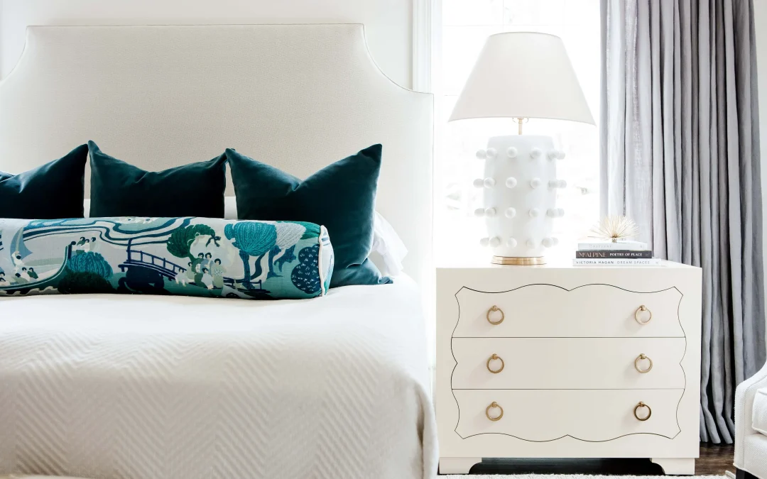 How To Arrange Pillows On A Bed For A Luxurious Feel