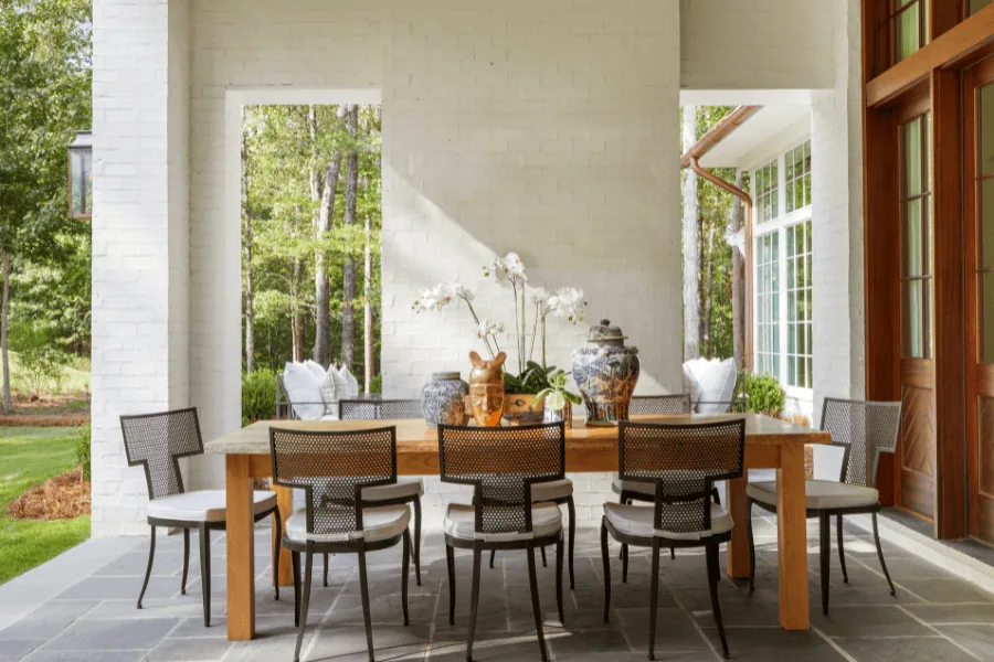 Tips For Hosting An Outdoor Dinner Party